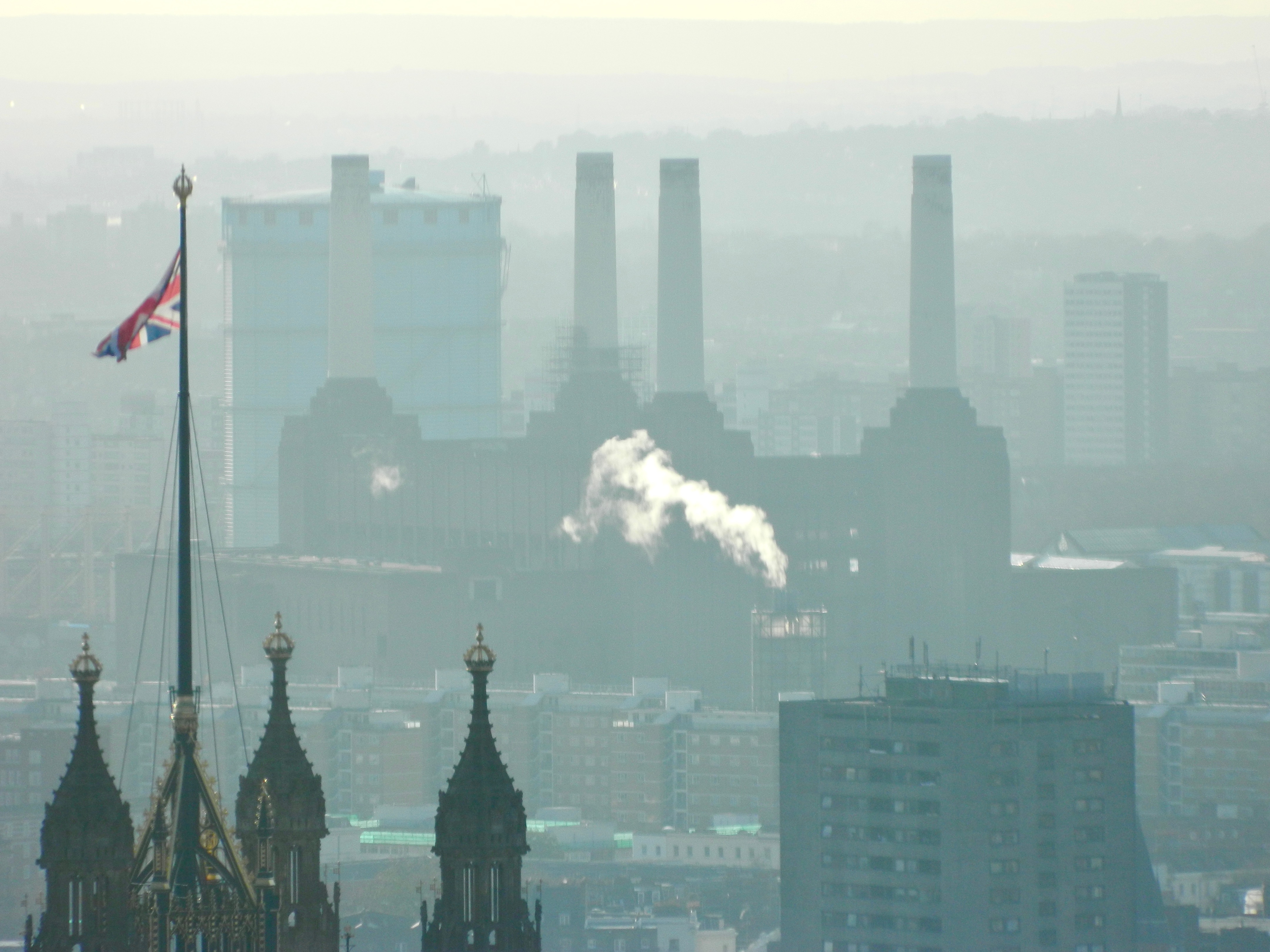 London skyline shrouded in smog