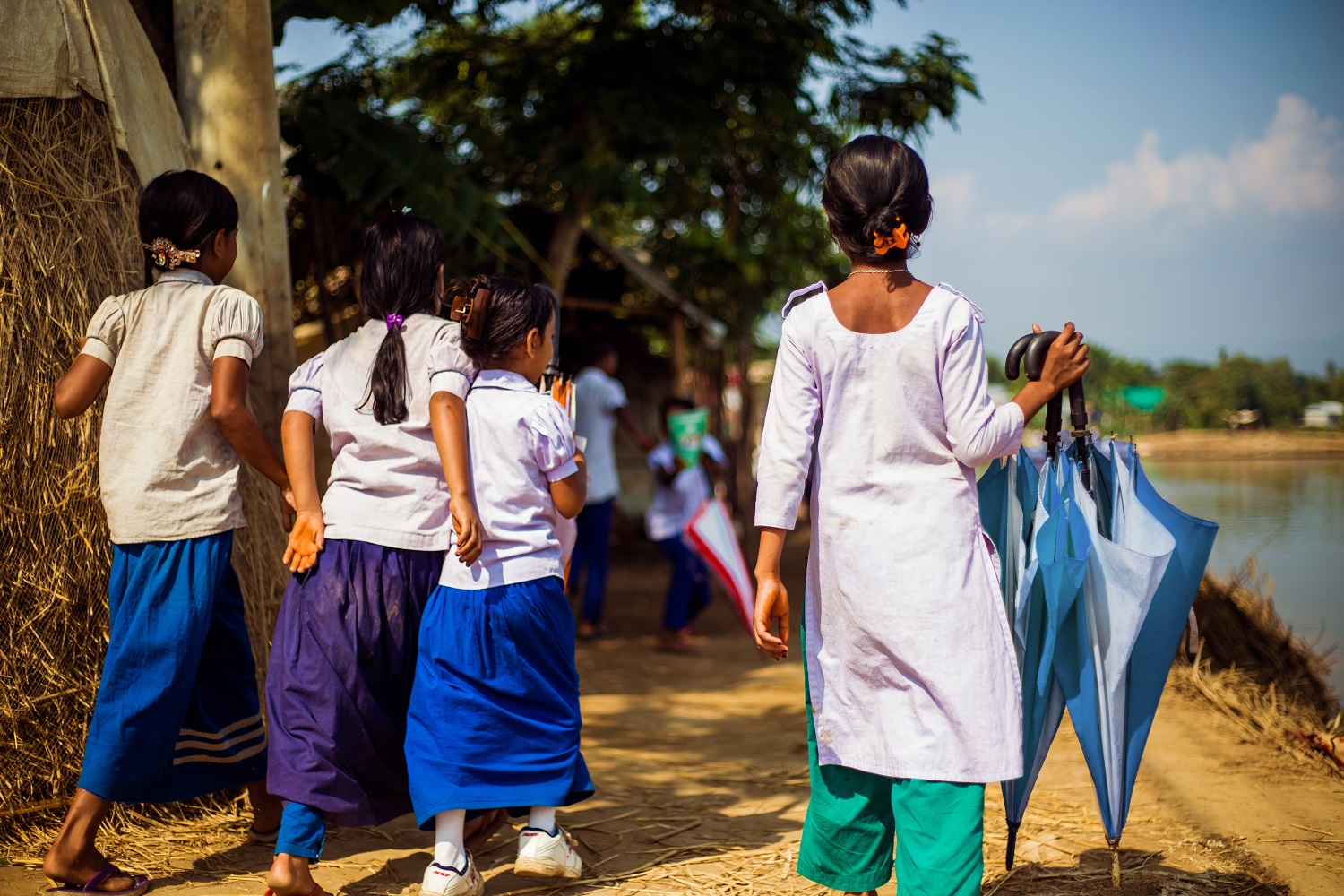 Children walking to school 