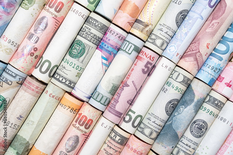 Rolls of bank notes