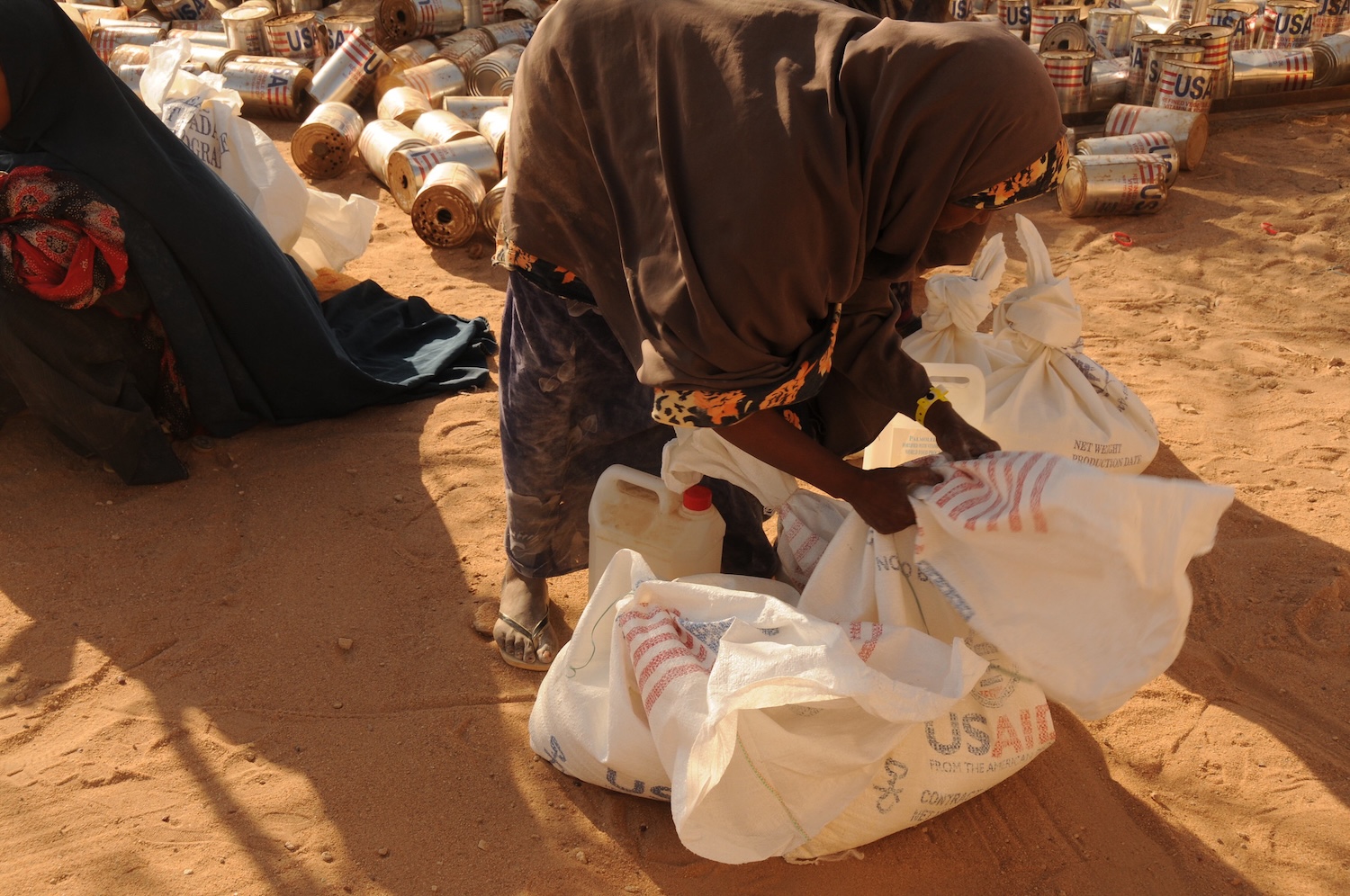 Refugees in Kenya receive food from USAID