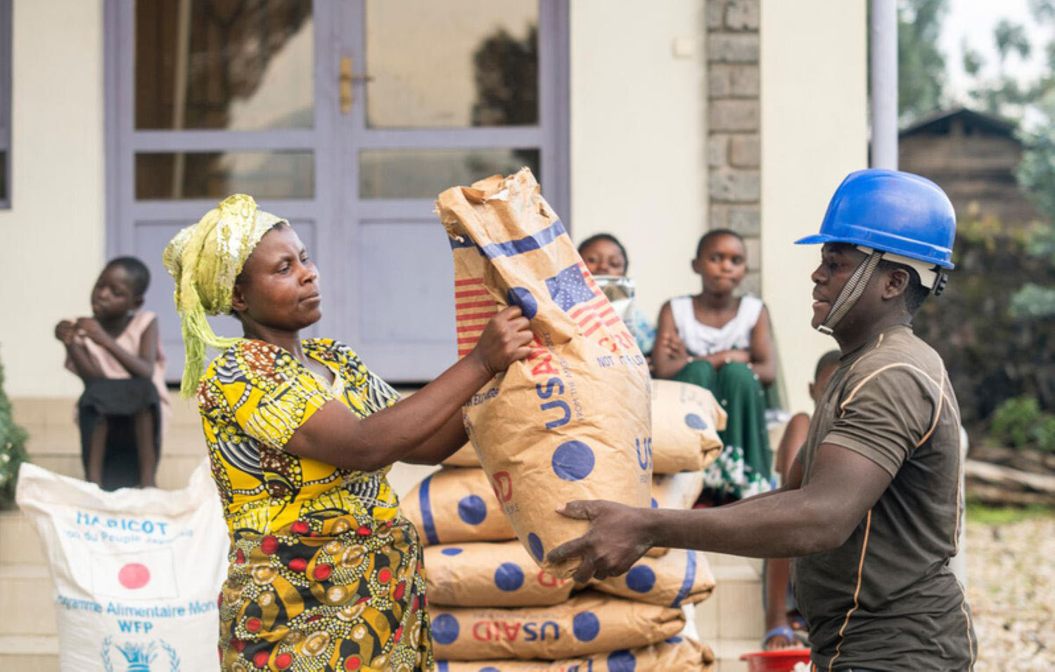USAID Providing food to thousands displaced from Goma after Volcano eruption
