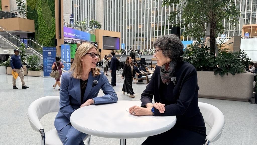 Rachel and Anna at the Spring Meetings