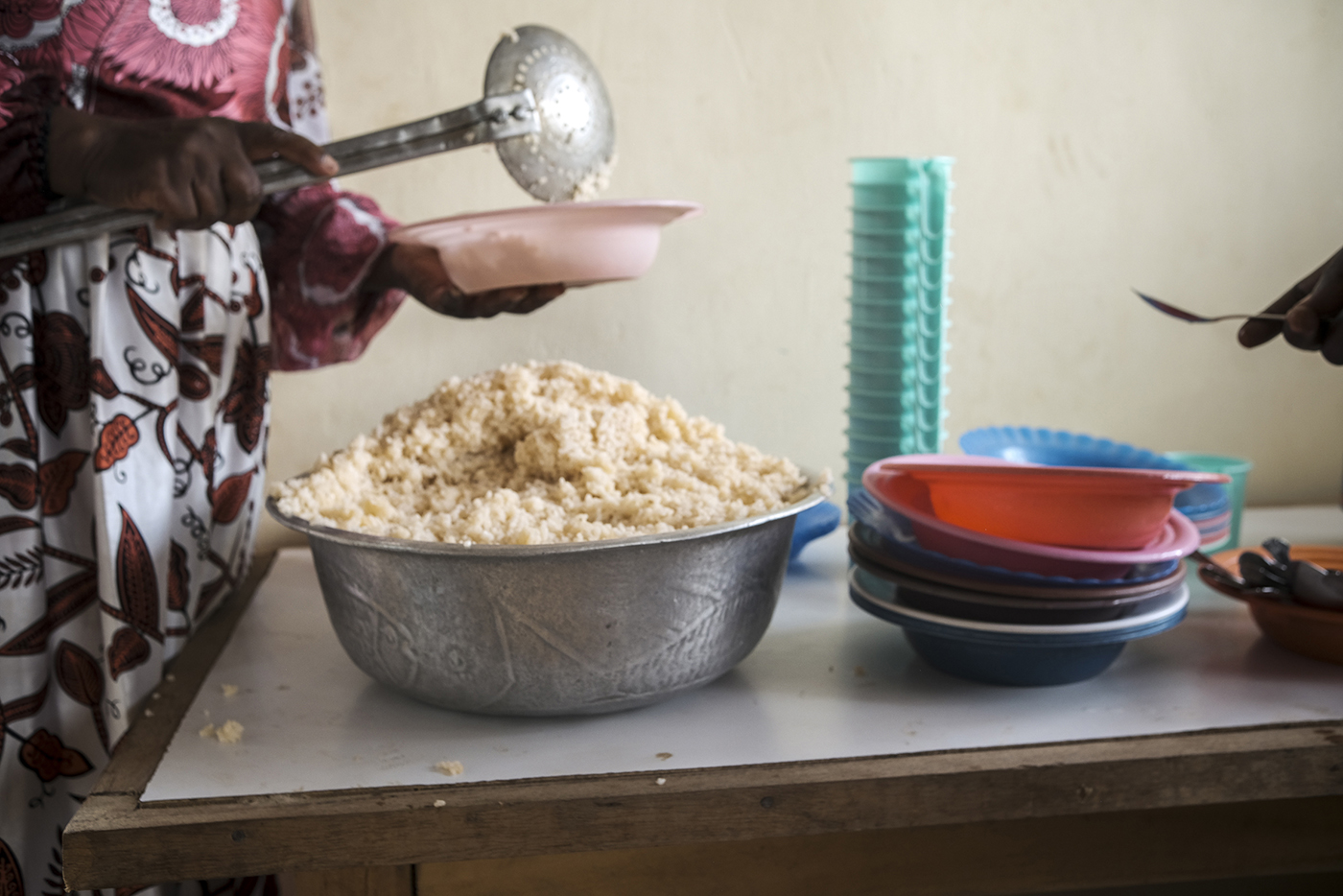 A meal is being served at the primary school in Nambirghékaha, near Korhogo.