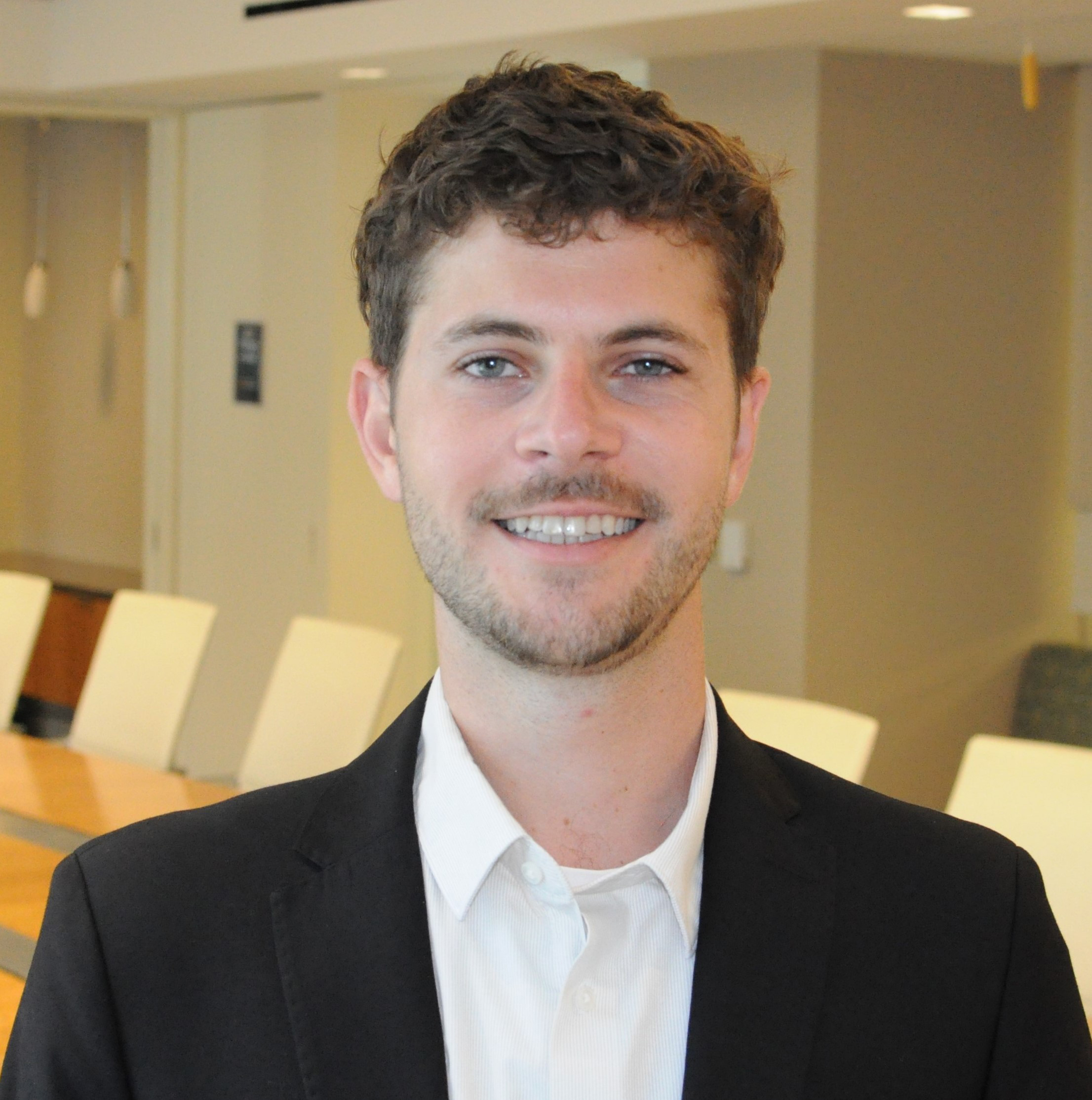 Juan Menéndez, Former Research Assistant