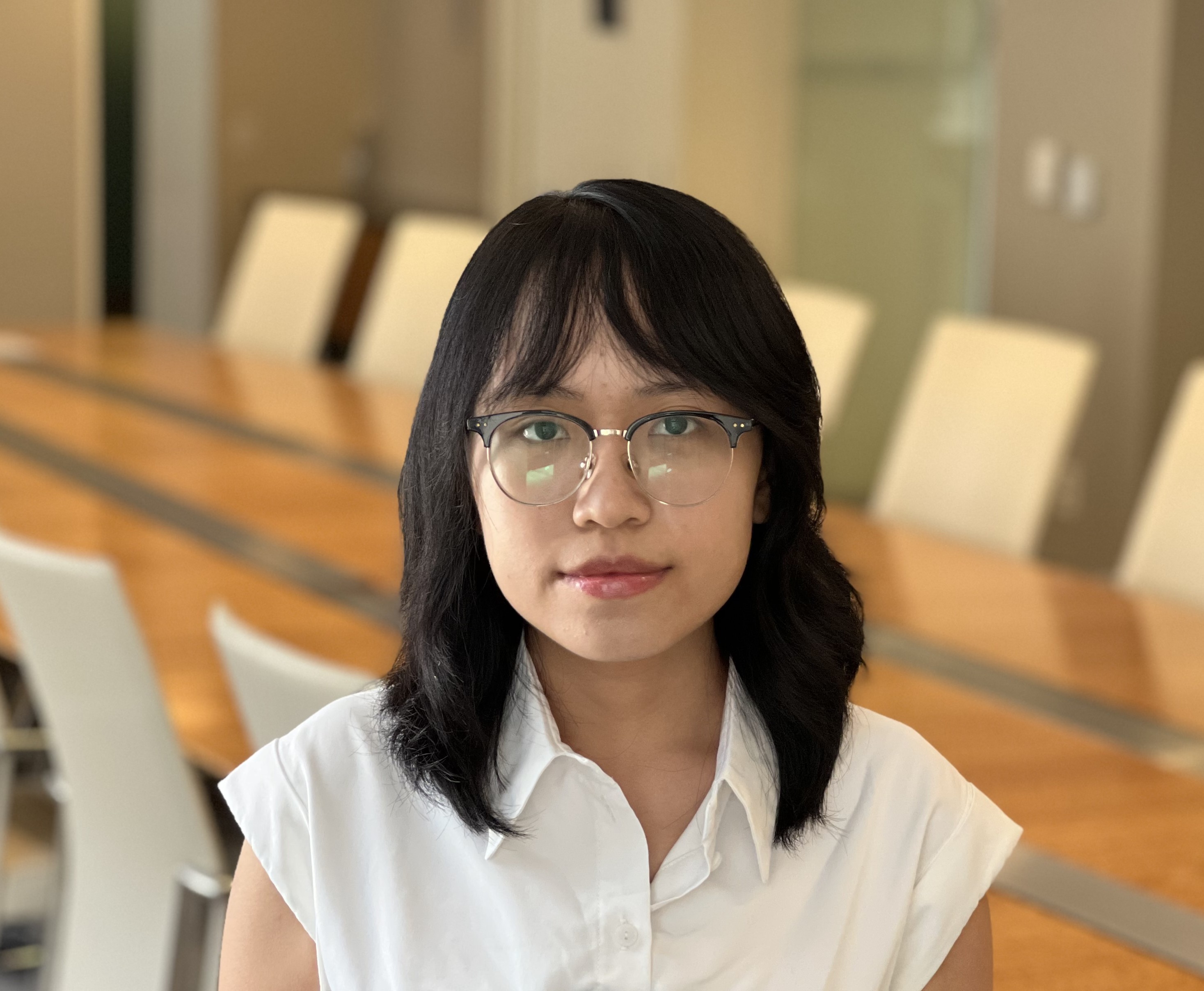 Linh Dinh Headshot, Policy Analyst