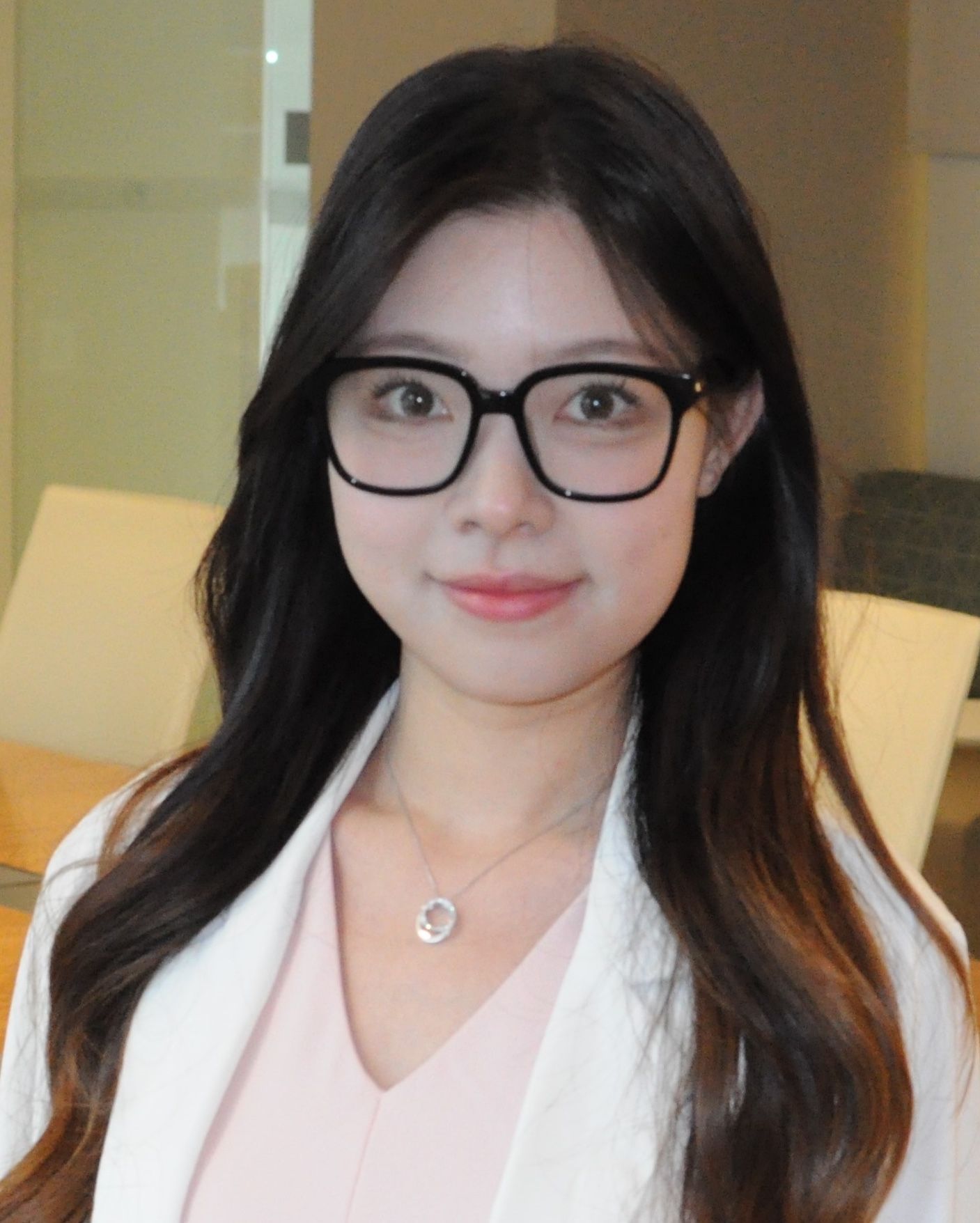 Yolanda Yang, Research Assistant