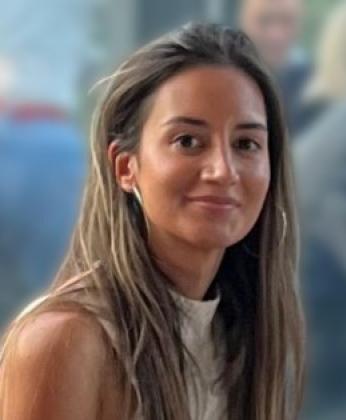 Sara Viglione, Communications